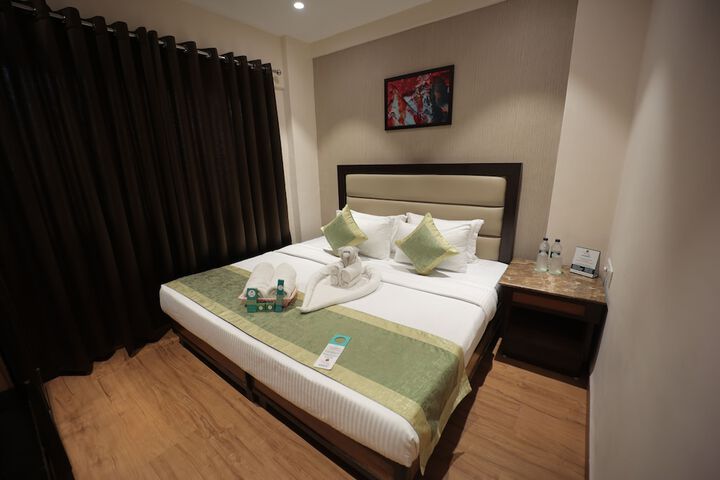 Room 6 of 34