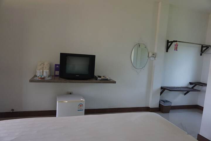Room 16 of 31