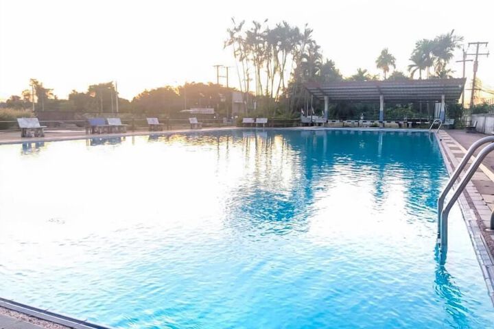 Pool 16 of 26