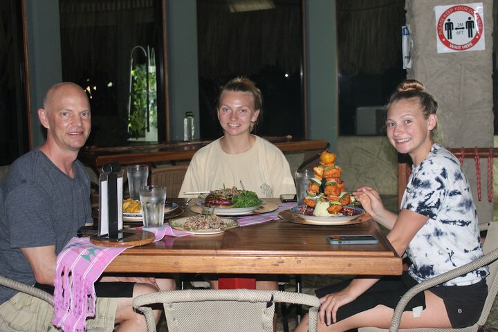 Dining 60 of 89