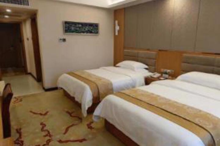 Room 10 of 10