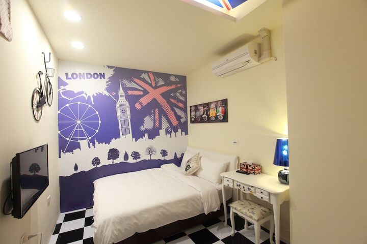 Room 8 of 58