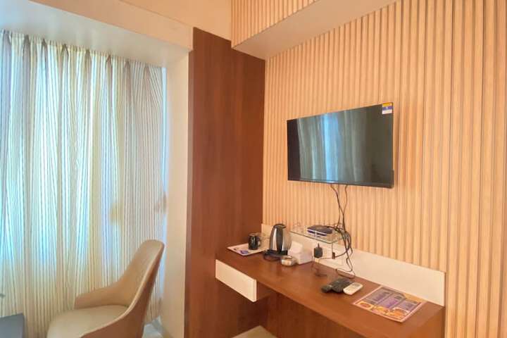 Room 18 of 30