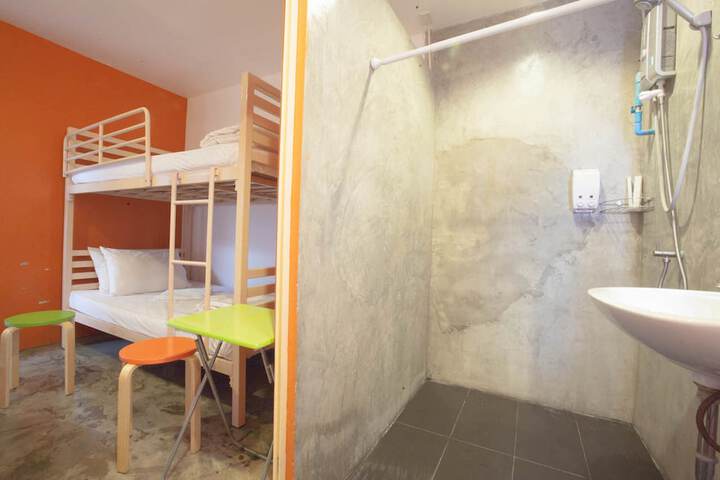 Room 29 of 54