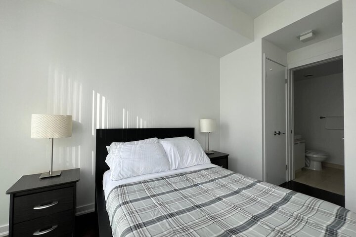Room 187 of 931