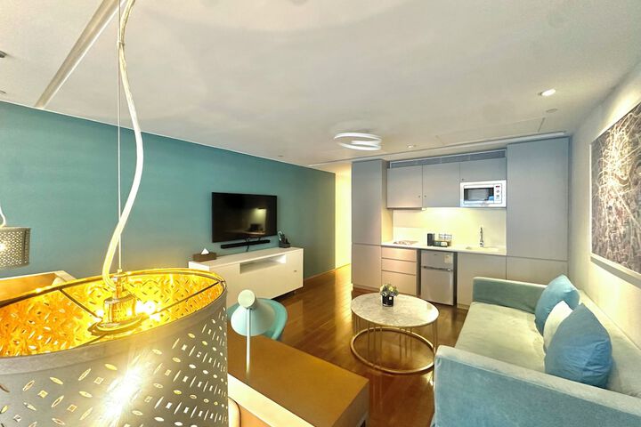 Room 26 of 60