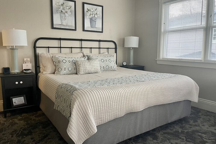 Room 16 of 74