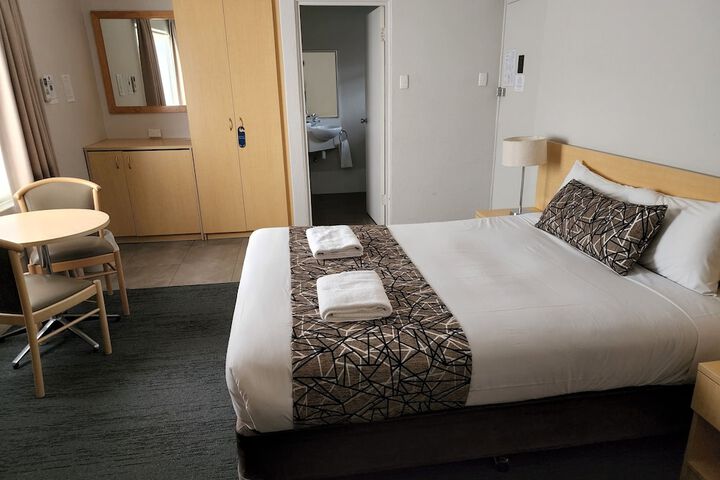 Room 15 of 79