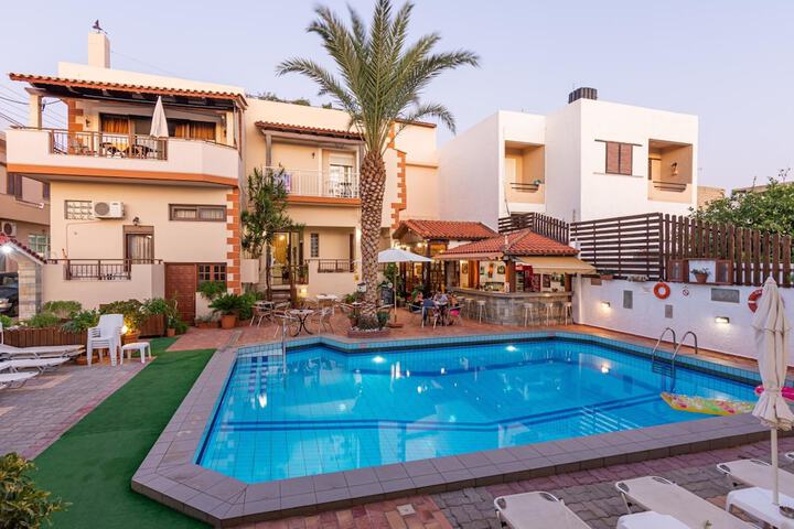Pools & Facilities
