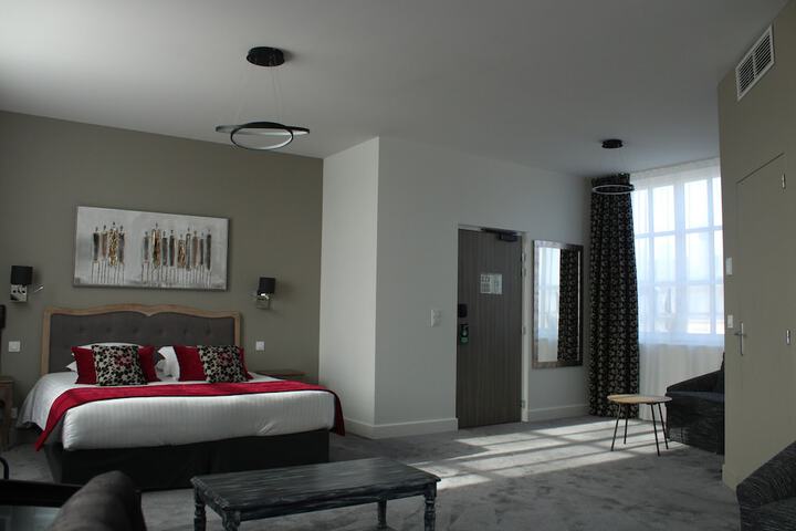 Room 73 of 137