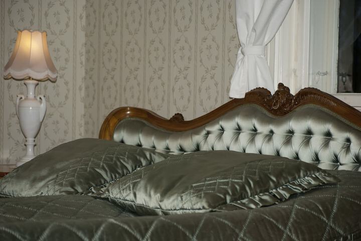 Room 8 of 46