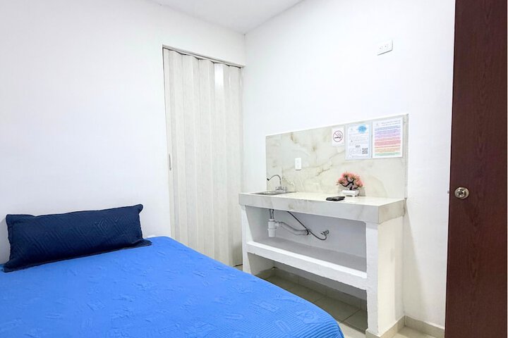Room 6 of 32