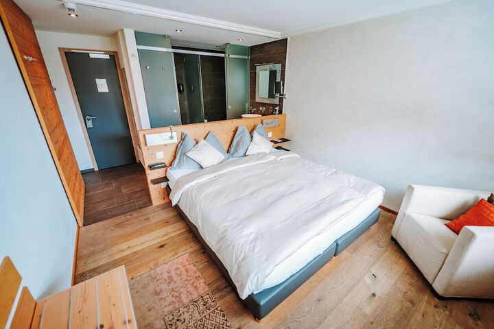Room 21 of 70