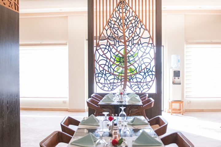 Dining 50 of 71