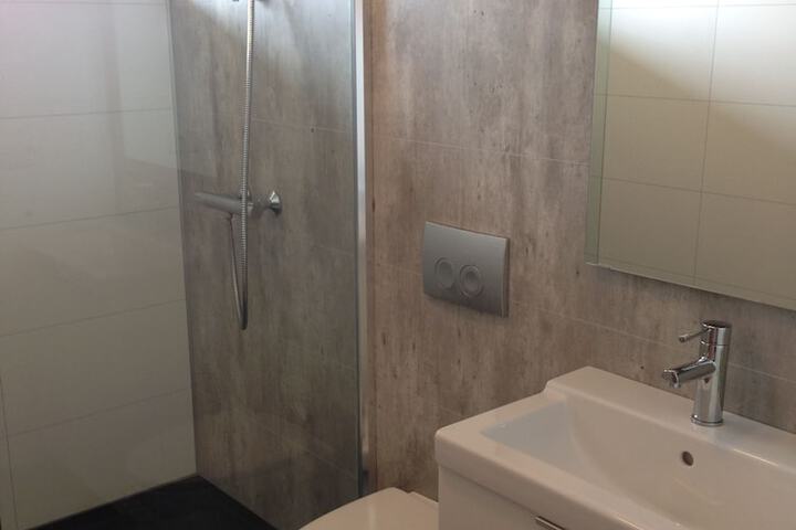 Room 14 of 21