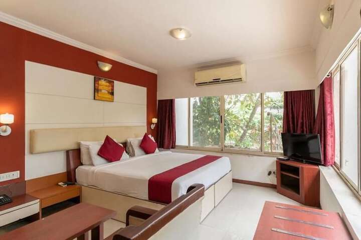 Room 3 of 7