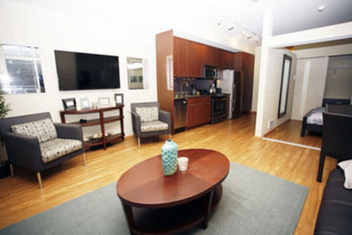 Room 10 of 19