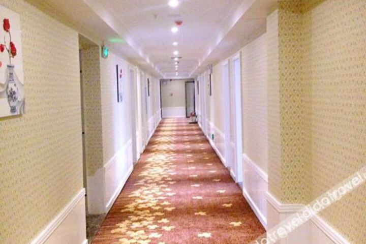 Hotel Interior 5 of 13