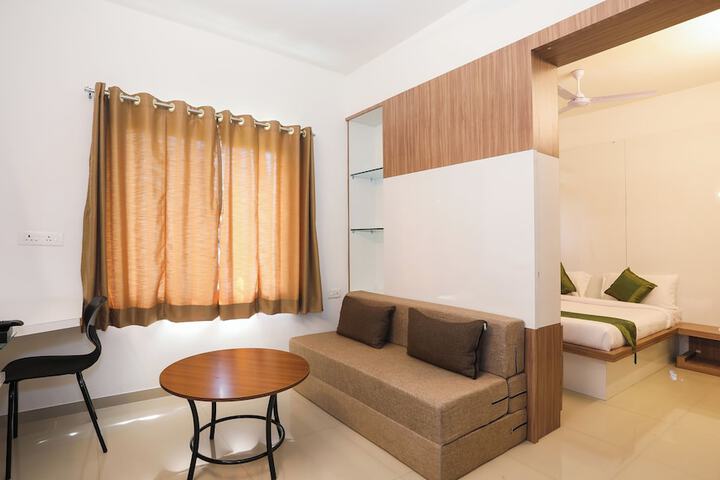 Room 17 of 32