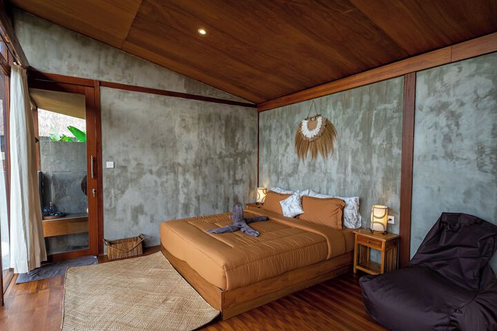 Room 5 of 47
