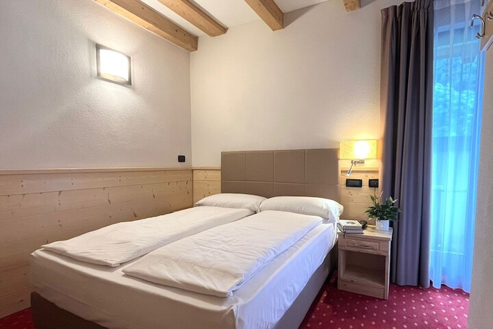 Room 20 of 36