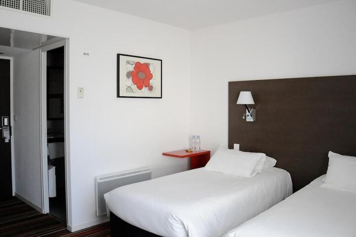 Room 17 of 71