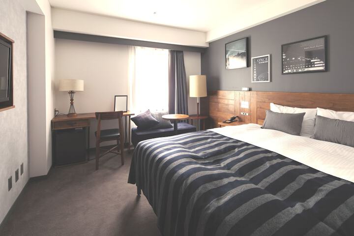 Room 11 of 52