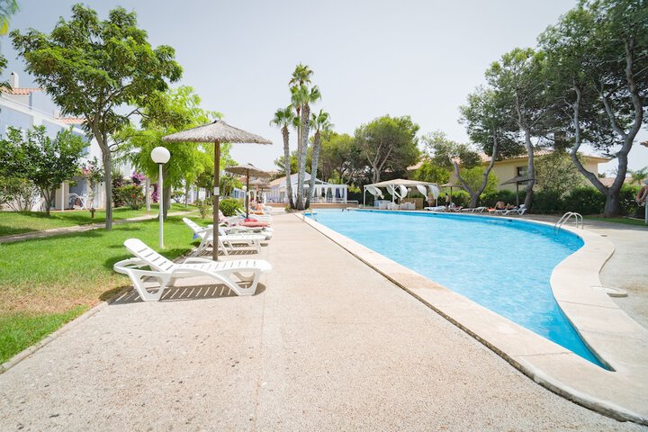 Hotel Entry