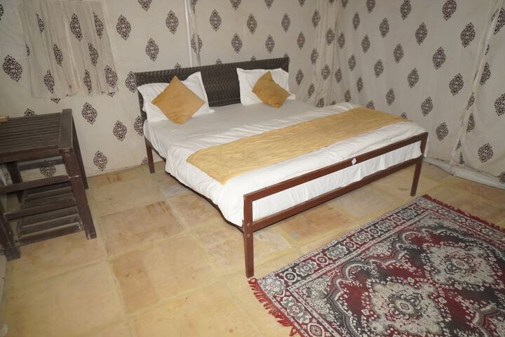 Room 35 of 85