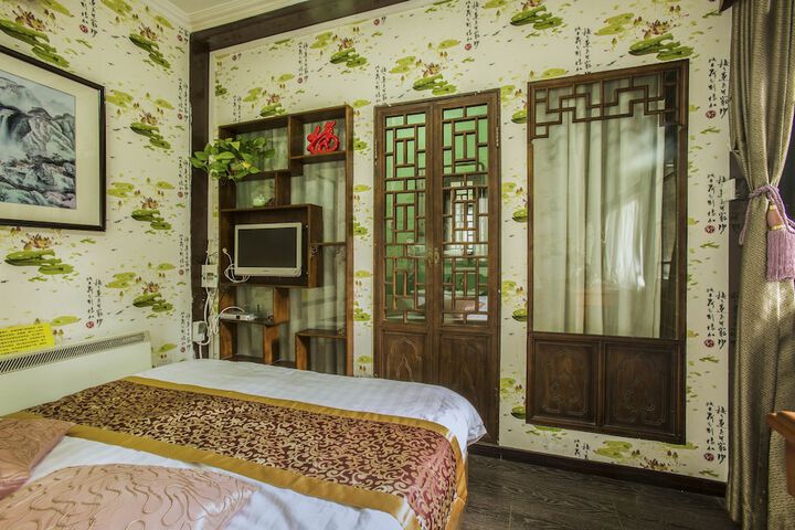 Room 8 of 69