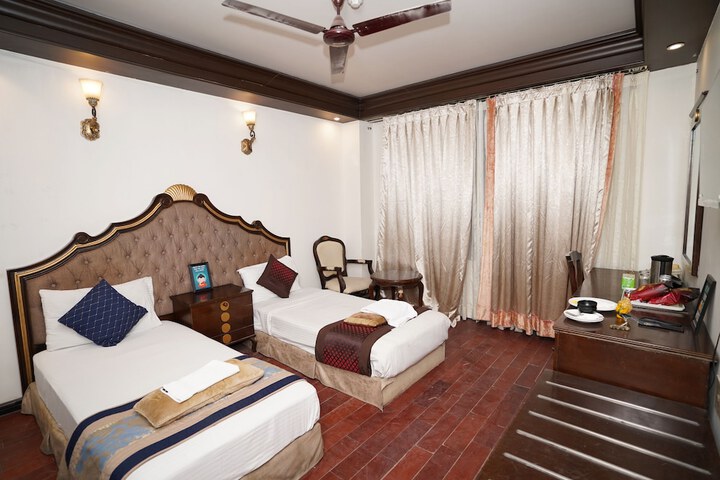 Room 25 of 46