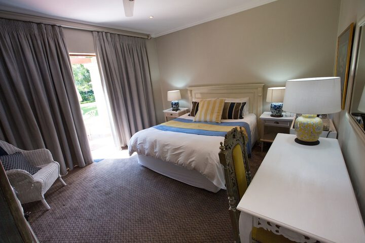 Room 5 of 44