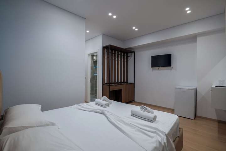 Room 45 of 131
