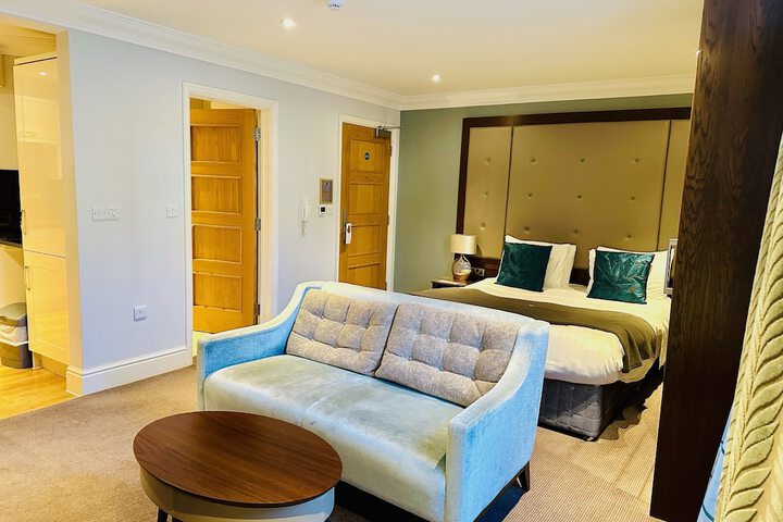 Room 45 of 73