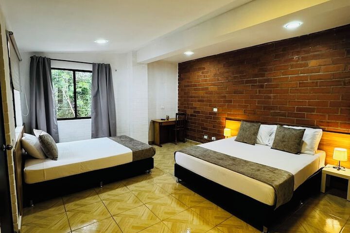 Room 47 of 94