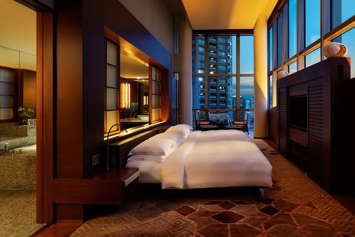 Room 106 of 216