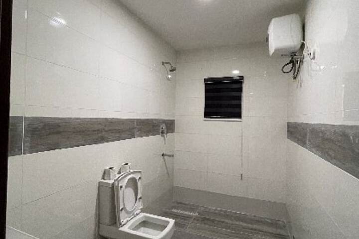 Room 16 of 27