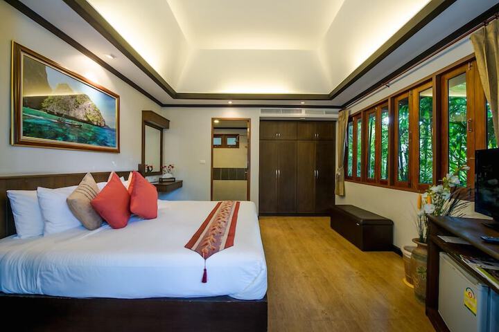 Room 10 of 53