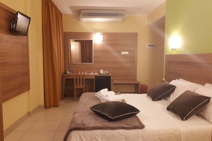 Room 9 of 45