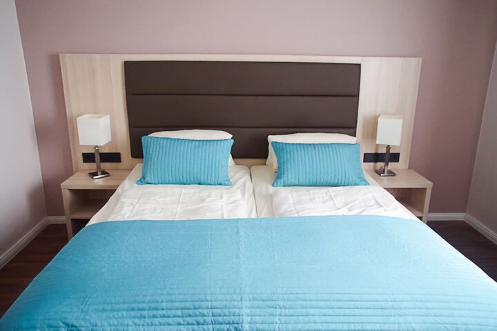 Room 15 of 92