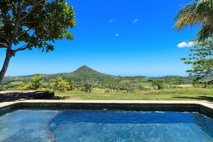 Pool 44 of 60