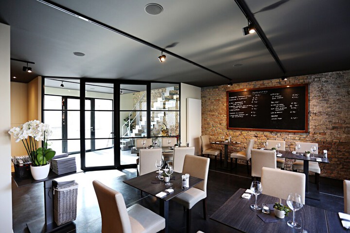 Dining Photos