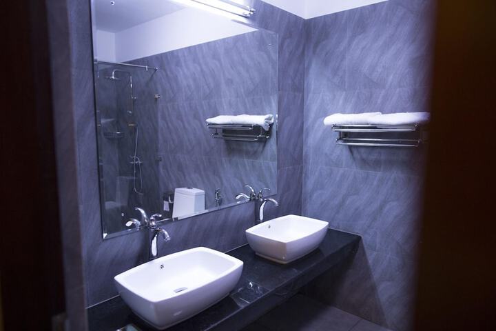 Room 15 of 57