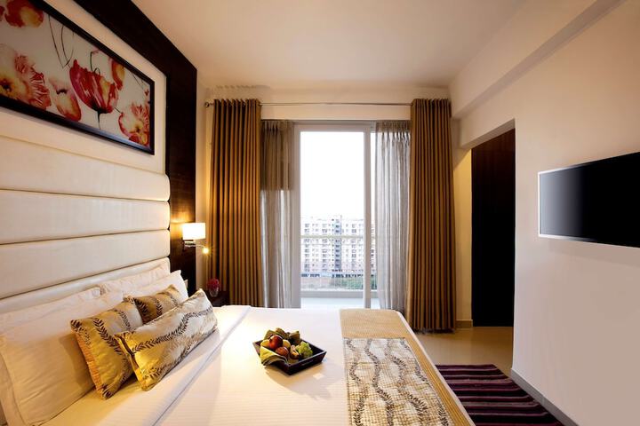 Room 6 of 24