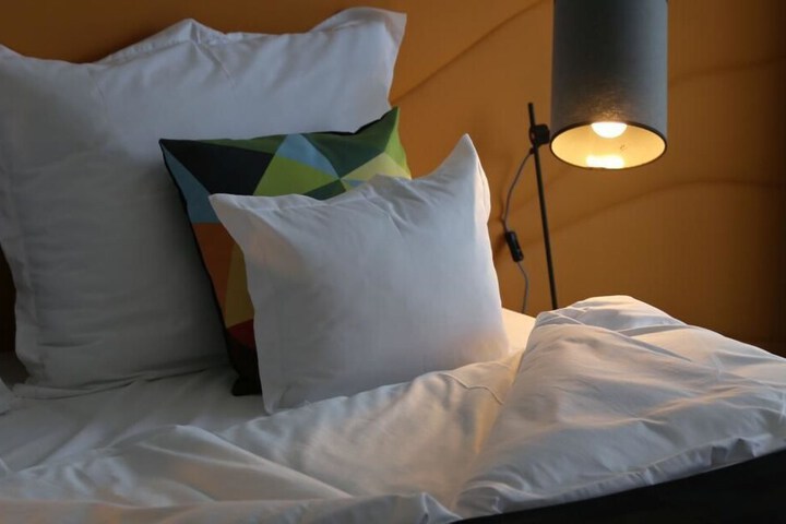 Room 4 of 20