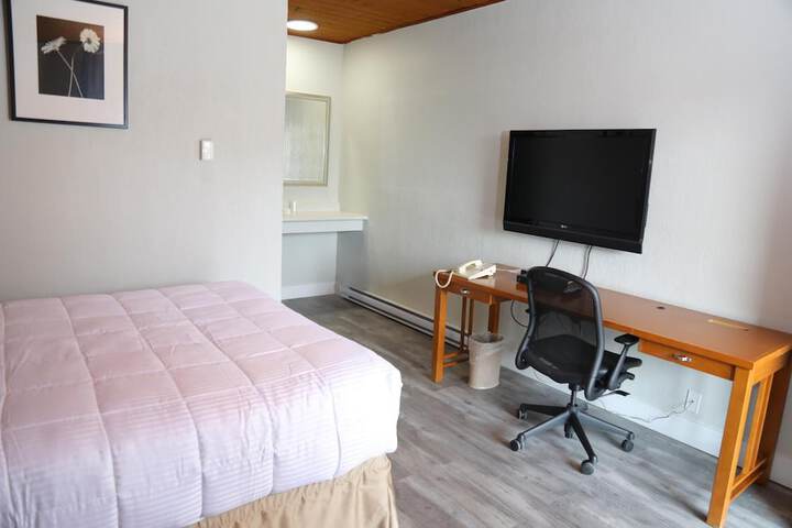 Room 14 of 36