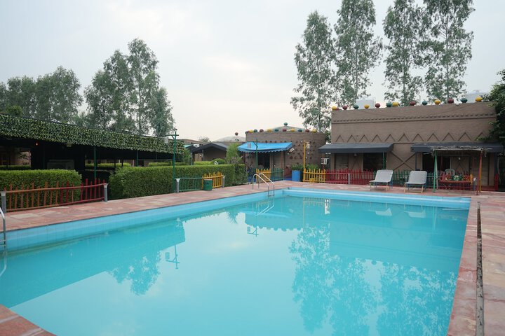 Pool 22 of 48