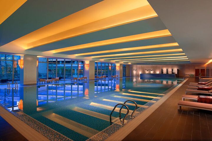 Hotel Pool