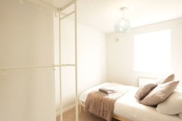 Room 7 of 19