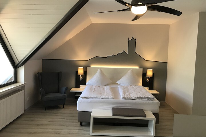 Room 18 of 82